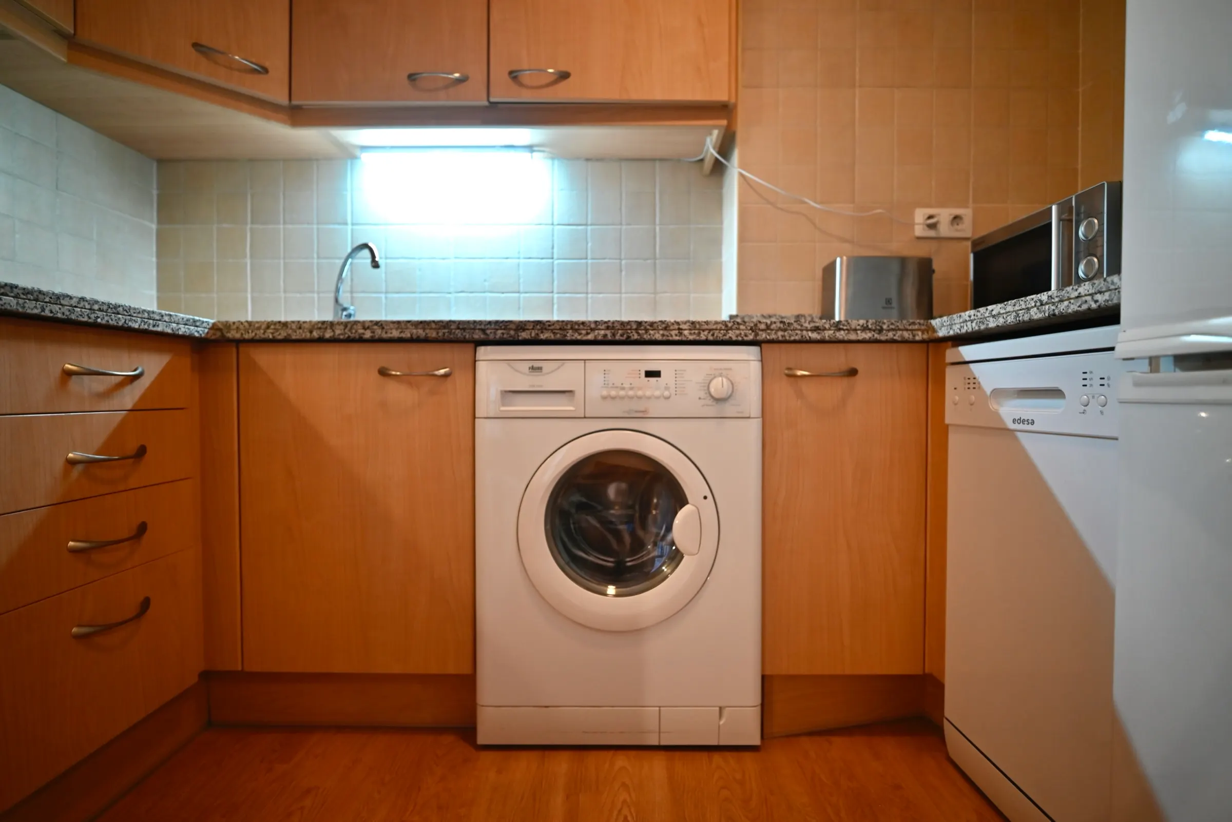 Apartamento con balcón