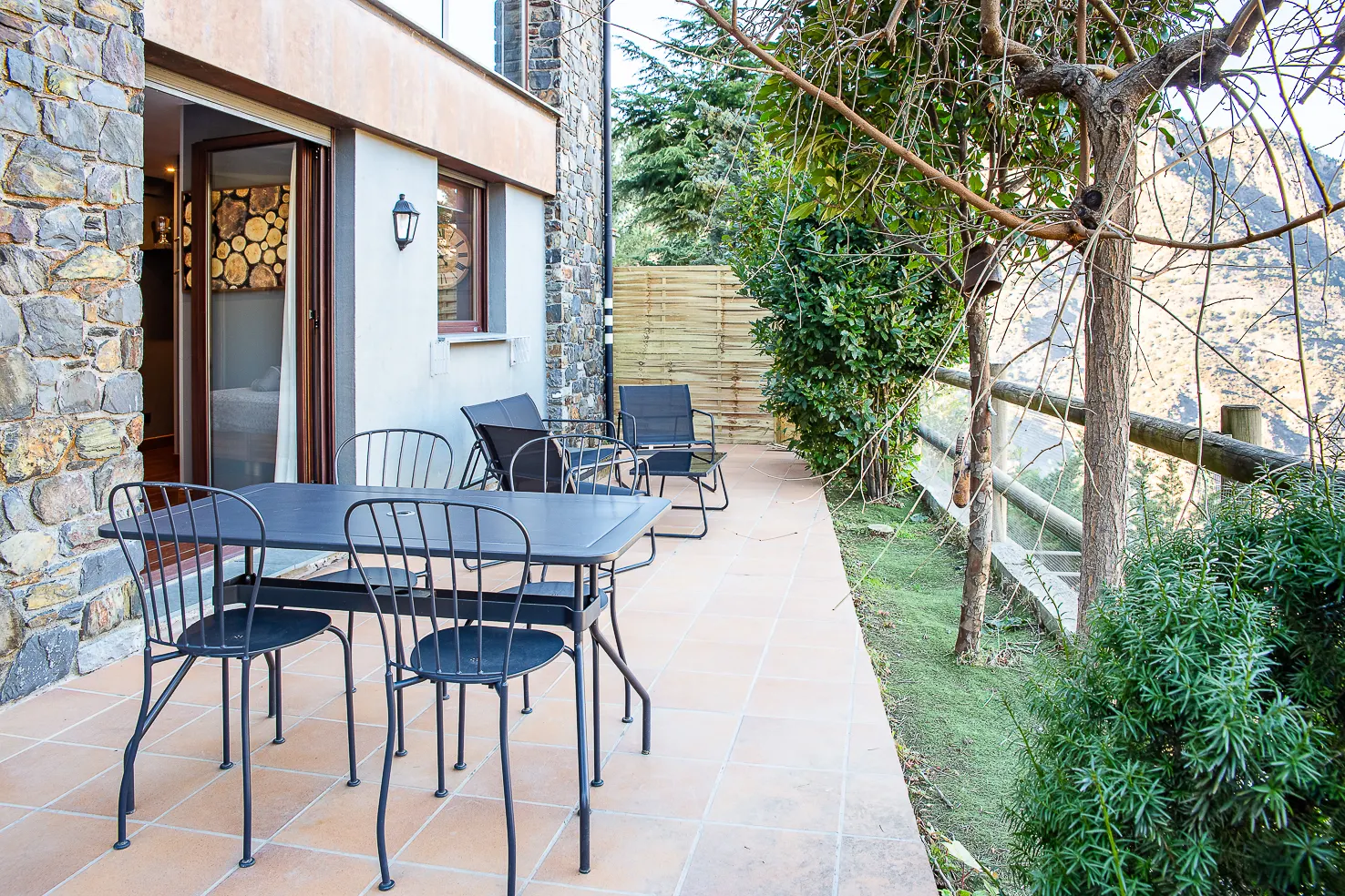 Vistas increíbles, chimenea y terraza con BBQ
